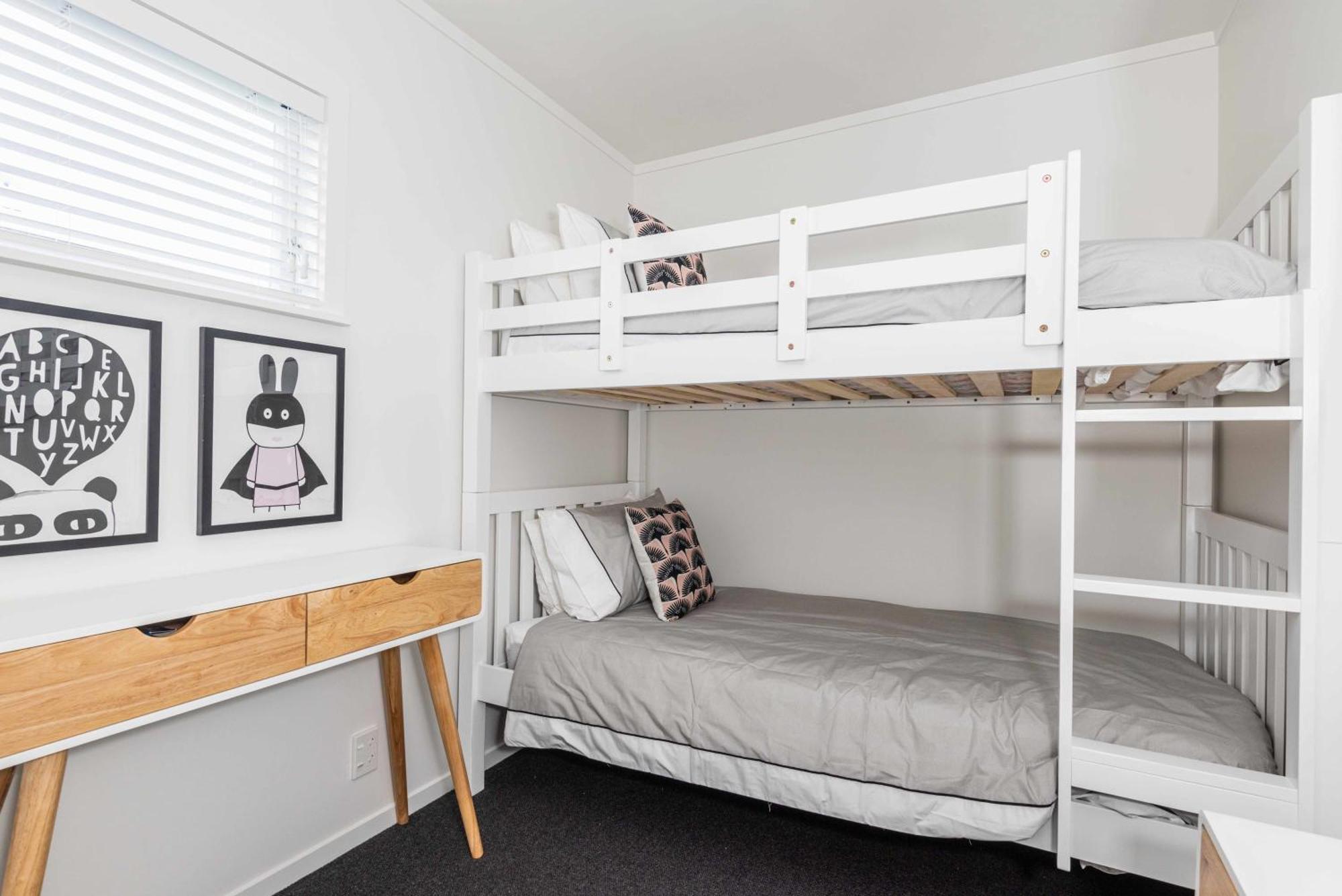 Awesome Beach House On Oceanview Road Mount Maunganui Extérieur photo